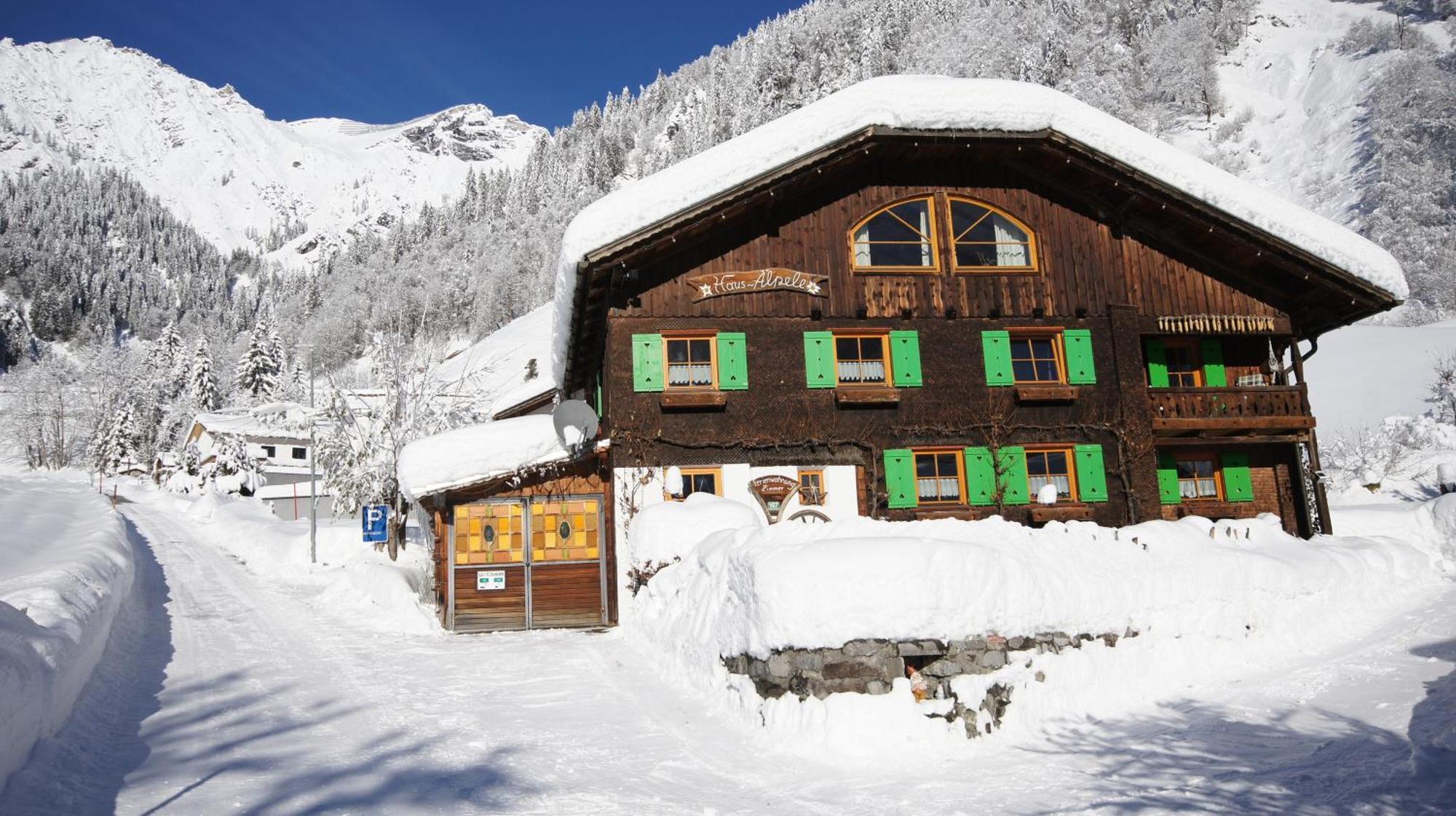 Haus Aelpele Apartment Klosterle am Arlberg ภายนอก รูปภาพ